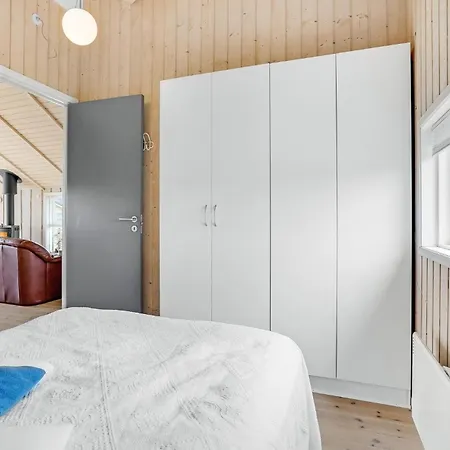 Dom wakacyjny Stunning In With Sauna